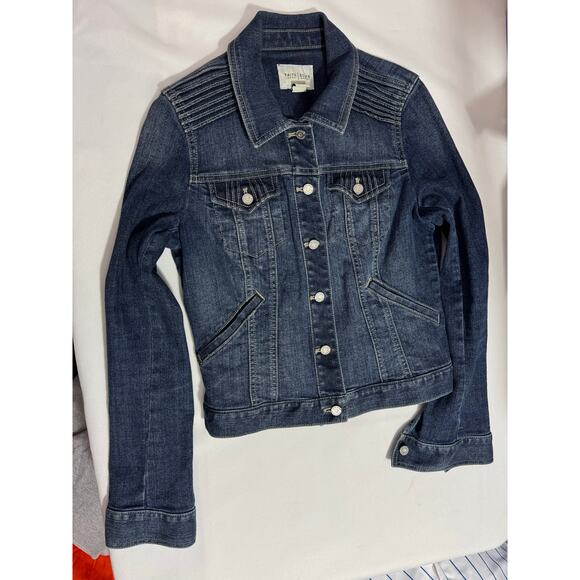 White House Black Market Jackets & Blazers - WHITE HOUSE BLACK MARKET JEAN JACKET — Cotton Stretch Denim Blue Size 6